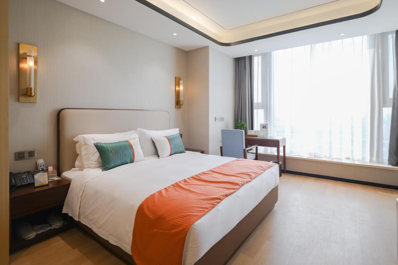 Jinling Funhome Hotel Nanjing Jiulong Lake Exterior foto