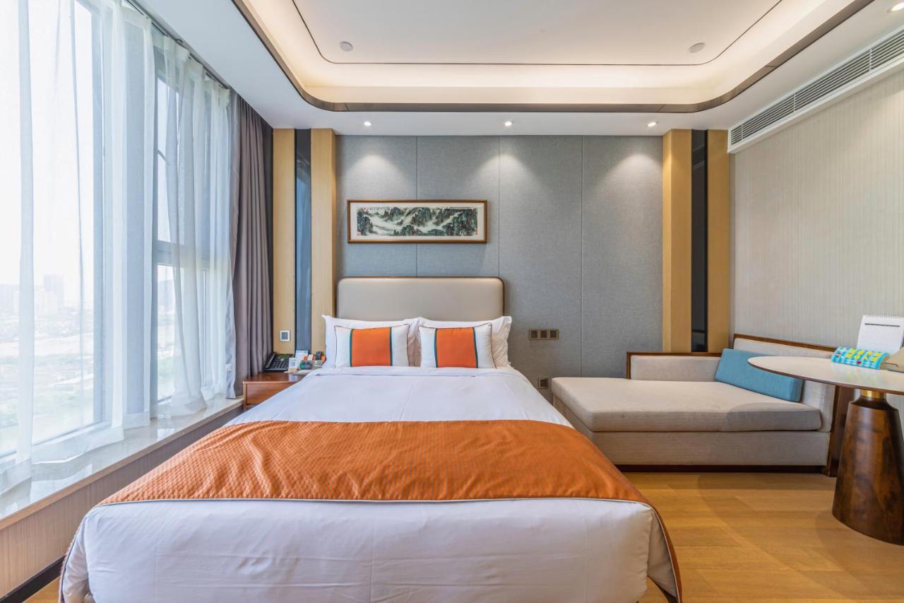 Jinling Funhome Hotel Nanjing Jiulong Lake Exterior foto